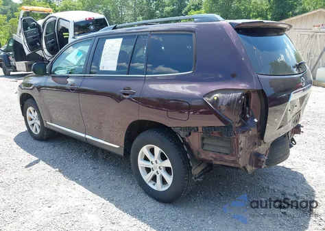 2013 Toyota Highlander Base Plus V6 z USA, uszkodzony, nr VIN 5TDBK3EH3DS187868